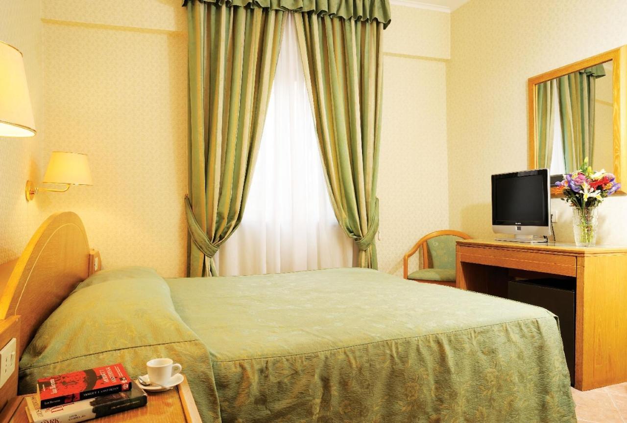 Hotel Patria Róma Kültér fotó