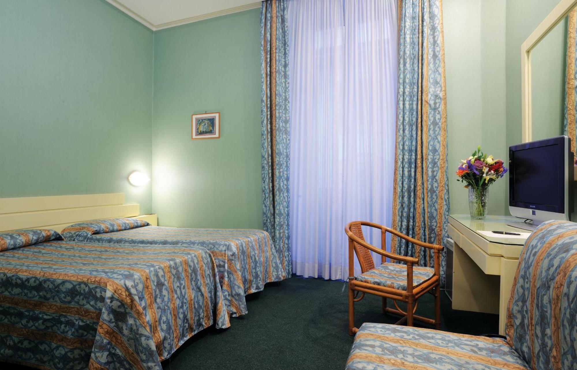Hotel Patria Róma Kültér fotó