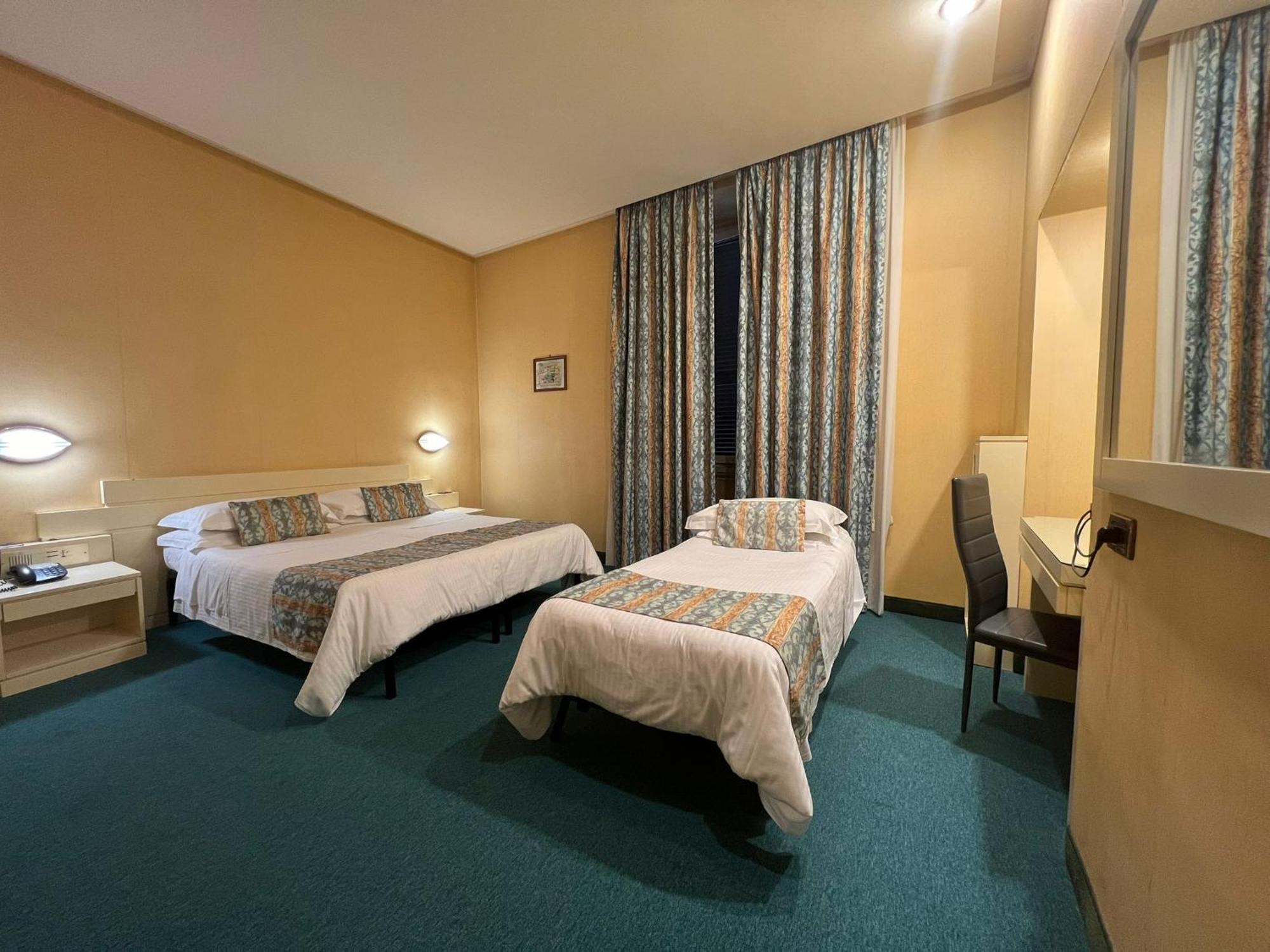 Hotel Patria Róma Kültér fotó