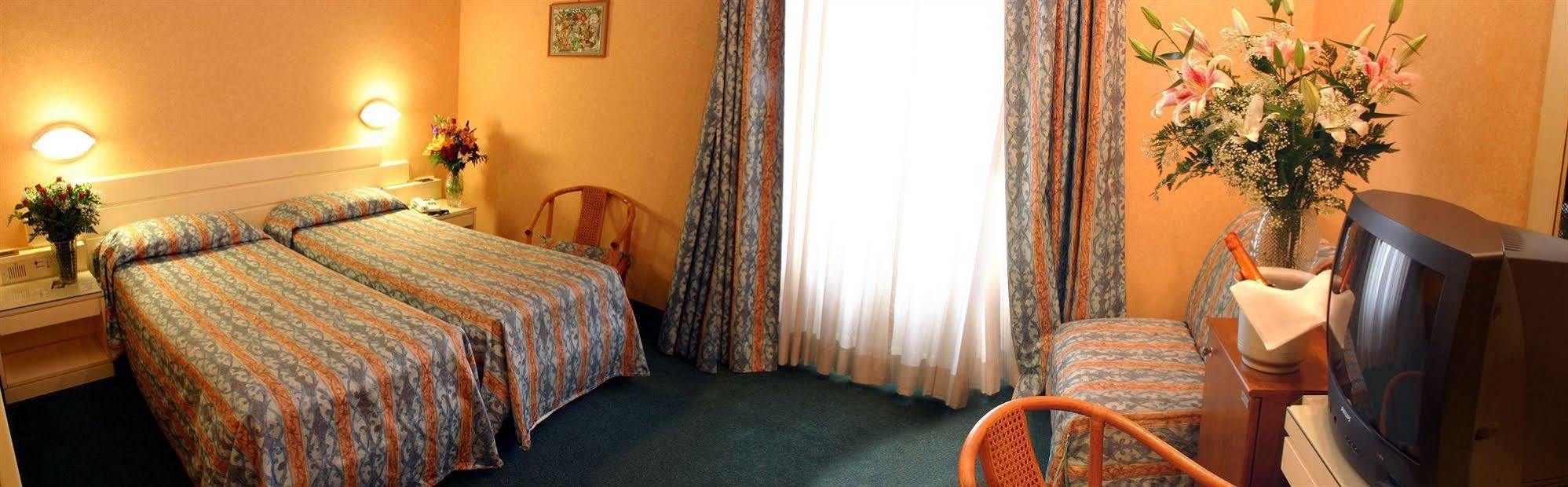 Hotel Patria Róma Kültér fotó